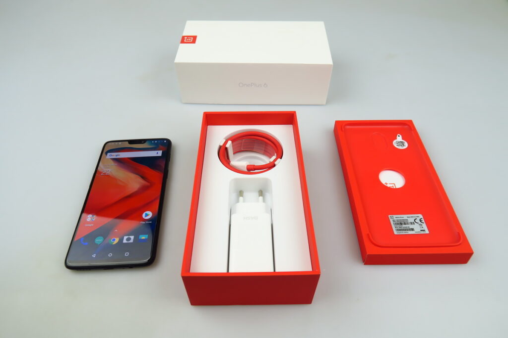 OnePlus 6 Unboxing 051