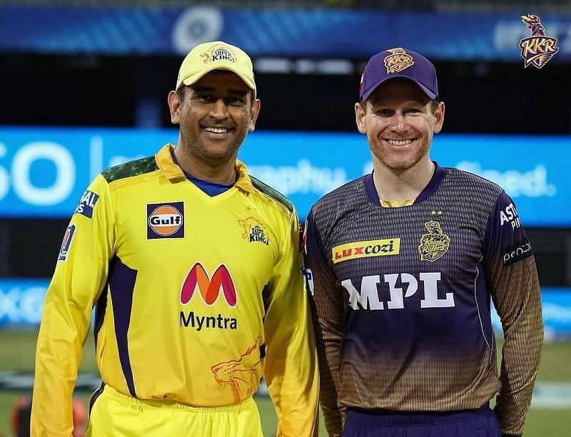 MS Dhoni and Eoin Morgan 1