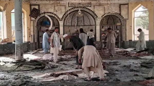 काबुल के एक स्कूल में आत्मघाती बम धमाका, कम से कम 100 बच्चों की मौत