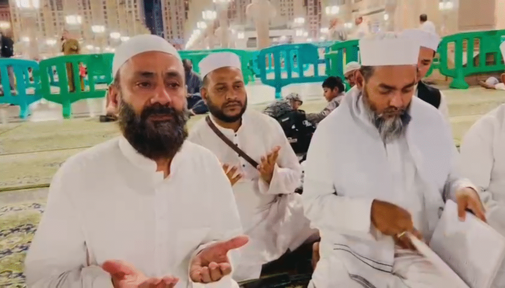 News Time Nation Rampur: हरम शरीफ और मदीना में गूंजी रामपुर की दुआएं, दानिश खान के मिशन को मिला रूहानी समर्थन 2 Screenshot 423 2