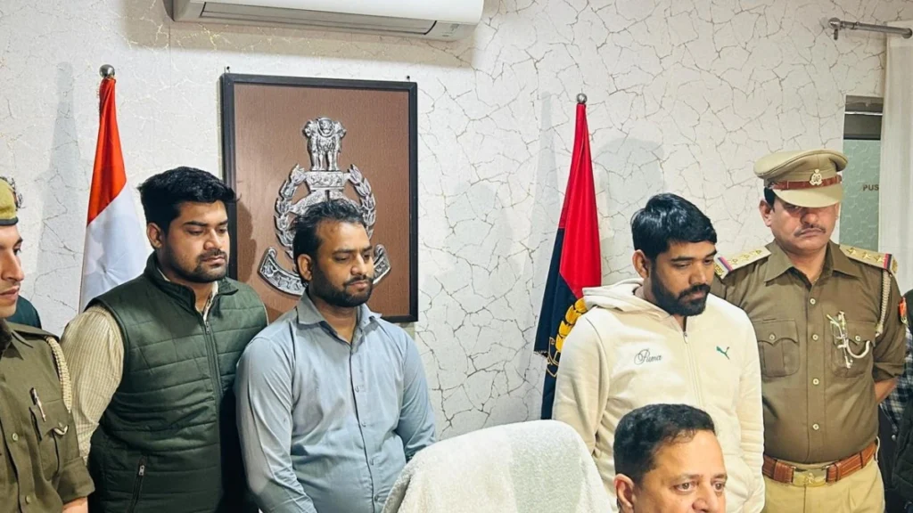 NEET में पास कराने के नाम पर 100 करोड़ की ठगी: फर्जी कंसल्टेंसी चलाने वाला मास्टरमाइंड गिरोह गिरफ्तार 4 6926e4566b537 lucknow cyber crime 262816641 16x9 1