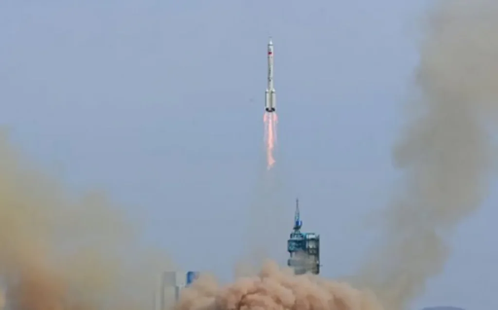 china shenzhou 16 space mission