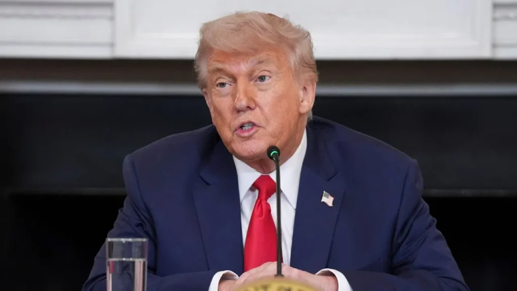 अमेरिका में फूड फॉर फाइन योजना: ट्रैफिक जुर्माना देने के लिए अब खाना दान करें! 3 donald trump 9