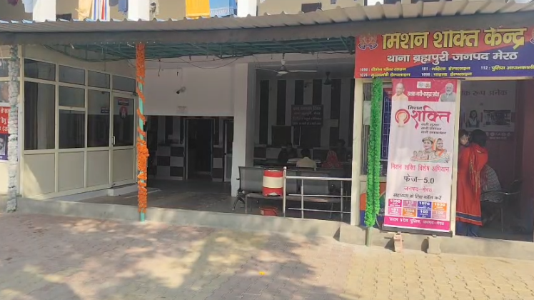 मेरठ ब्रह्मपुरी: राशन एजेंसी पर दबंगई, महिला और परिवार पर हमला, एक की हालत गंभीर 5 Screenshot 2025 12 13 140532