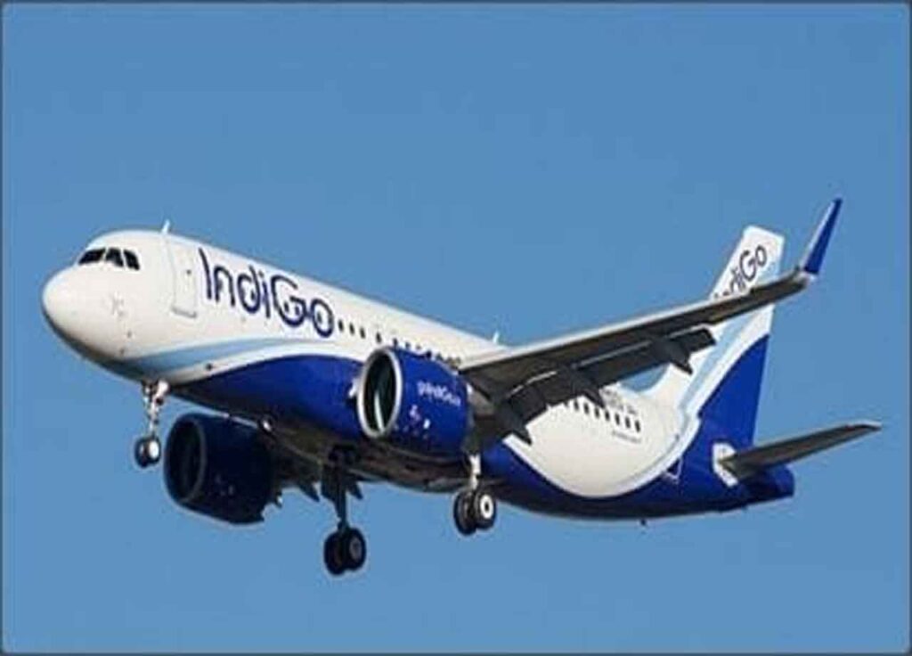 लखनऊ में इंडिगो उड़ानें निरस्त: महंगे हवाई किराए ने यात्रियों की मुश्किलें बढ़ाईं 5 indigo