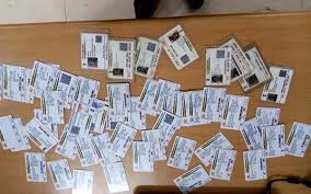 हजारों फर्जी आधार कार्ड बनाने वाला गिरोह बेनकाब, STF ने मास्टरमाइंड प्रमोद निषाद को किया गिरफ्तार 4 nakal aathhara karada bnana ka garaha 27f4f9eebc091e32af42f07209608b65 1