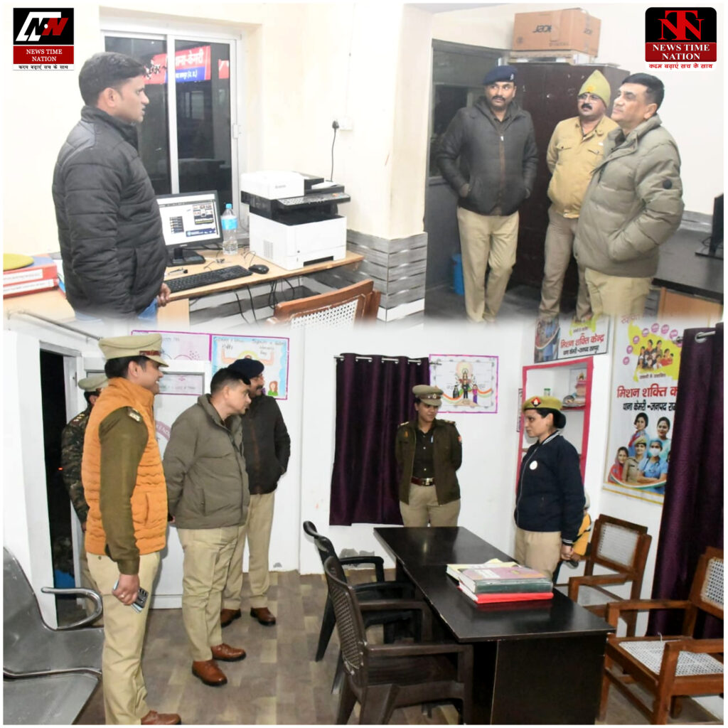 रामपुर में एसपी का थाना केमरी का औचक निरीक्षण, कानून व्यवस्था और साफ-सफाई का लिया जायजा ! 1 07 15