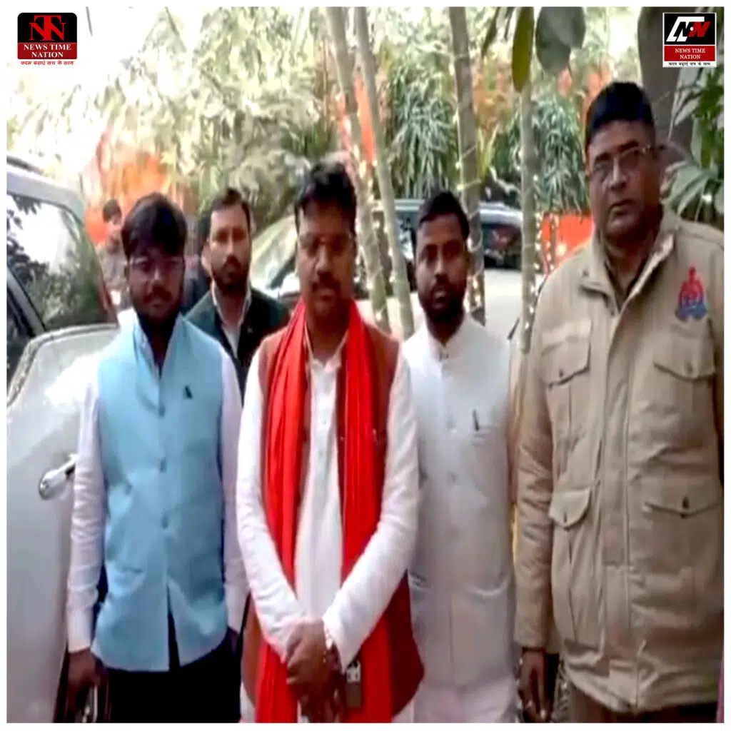 पूर्व सांसद बृजभूषण शरण सिंह के जन्मदिन पर राष्ट्र कथा महोत्सव का भव्य आयोजन, उमड़ा श्रद्धालुओं का सैलाब! 4 07 4