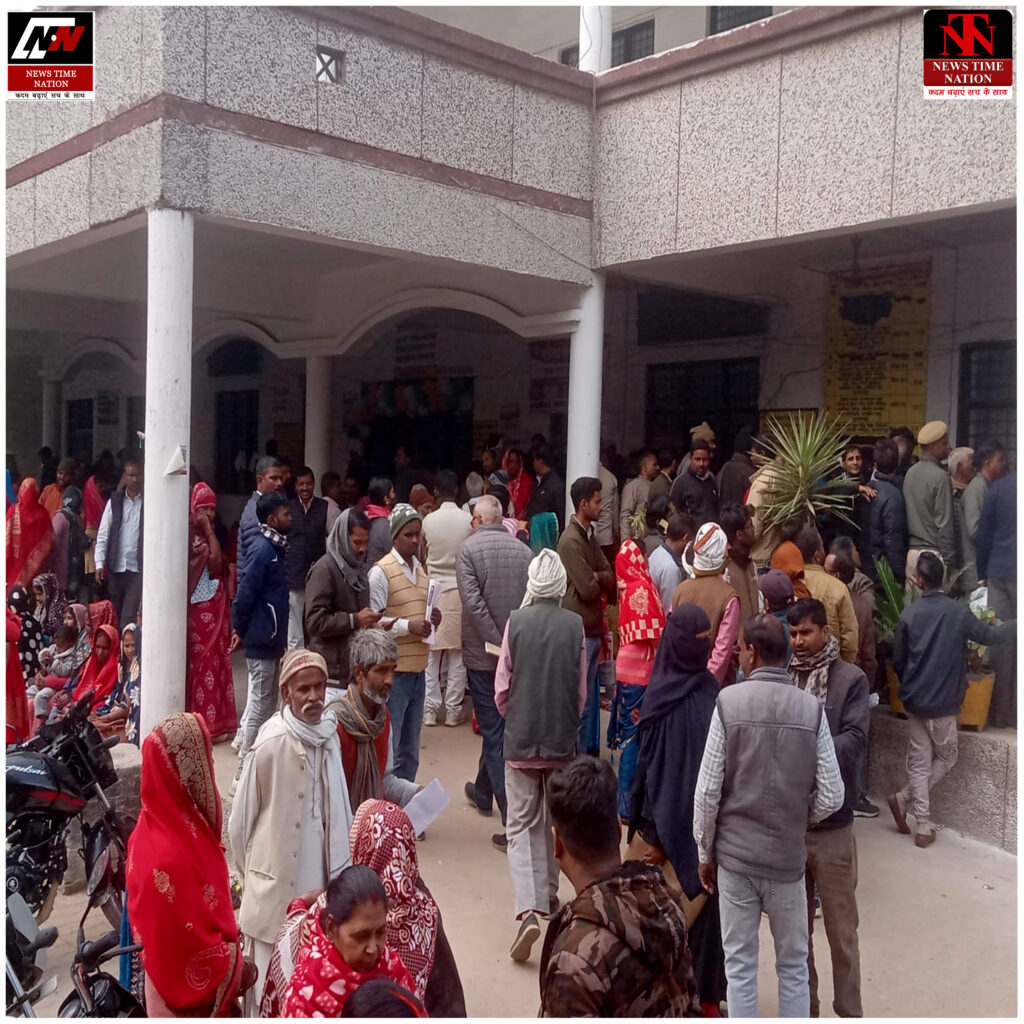 सुलतानपुर: सदर तहसील में वोटरों का मेला, अभिलेख पूरे कराने को उमड़ी नागरिकों की भीड़ ! 1 09 18