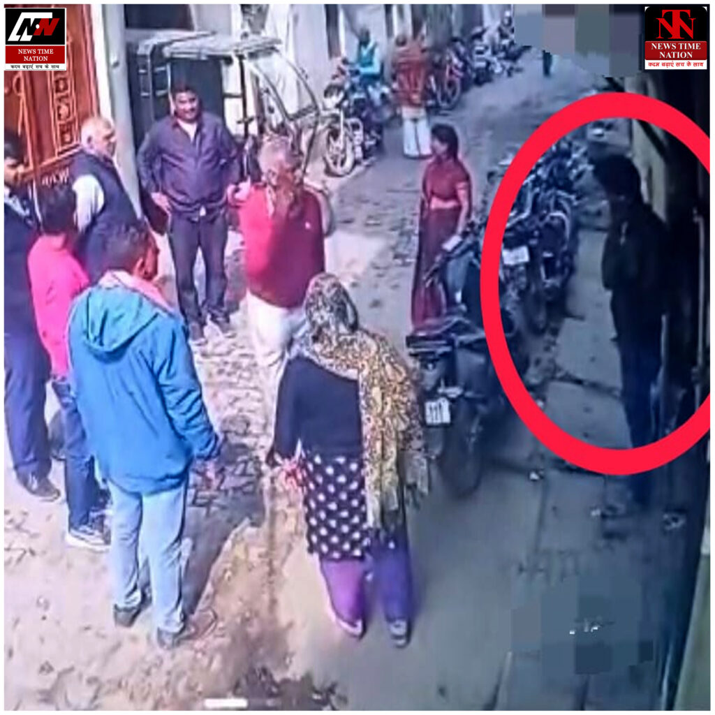 सुलतानपुर: ई-रिक्शा मकान से टच होते ही बवाल, ड्राइवर की बेरहमी से पिटाई, जातिसूचक गालियों का आरोप ! 1 10 18