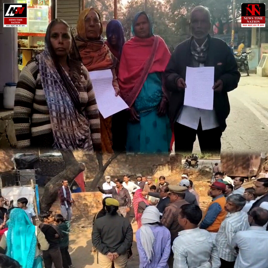 सिंहवाहिनी मंदिर के पास दलित बस्ती में जमीन खाली कराने पहुंची पुलिस और नगर पालिका, महिलाओं ने किया हंगामा! 2 13 9