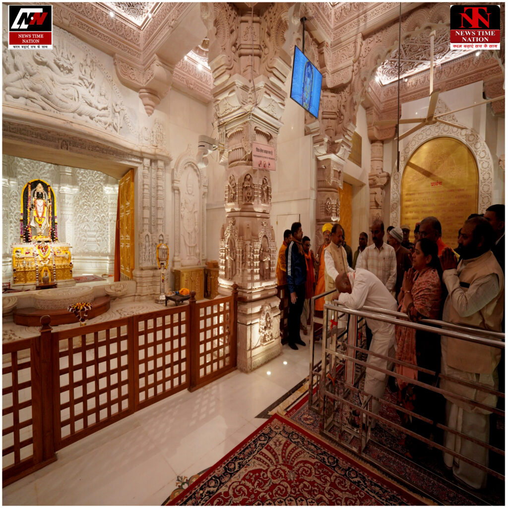 प्रवीण तोगड़िया पहुंचे अयोध्या, रामलला के दर्शन कर राम मंदिर को बताया भव्य और अद्भुत ! 6 16 16