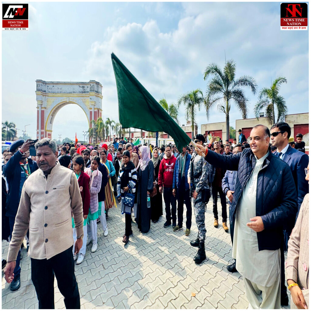 रामपुर: शहर विधायक आकाश सक्सेना ने गांधी समाधि स्थल से स्वदेशी संकल्प रैली का किया शुभारम्भ ! 2 20 11