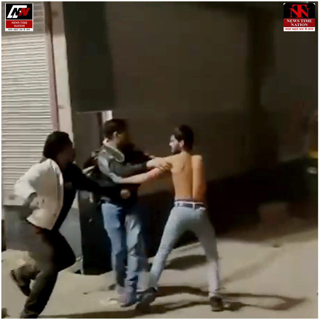 बदायूं में कुल्हाड़ी से लूट का प्रयास, दो घायल और आरोपी फरार ! 1 32 2