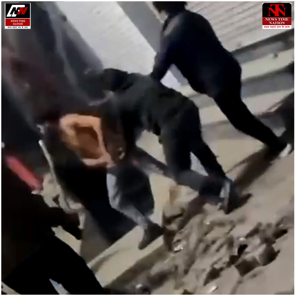 बदायूं में कुल्हाड़ी से लूट का प्रयास, दो घायल और आरोपी फरार ! 2 33 2