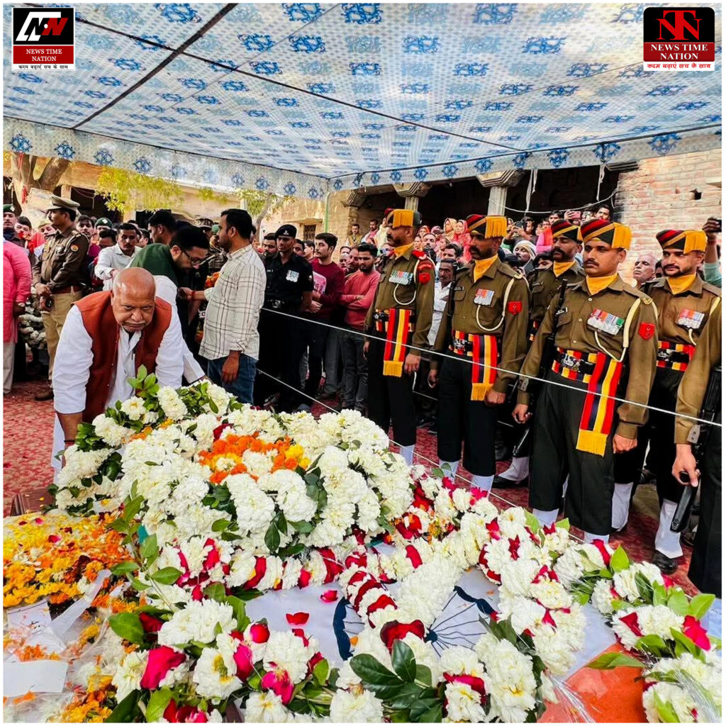 अयोध्या के लाल देवेश सिंह हुए शहीद: सैन्य सम्मान के साथ हुआ अंतिम संस्कार; सरकार ने की 50 लाख व नौकरी की घोषणा ! 1 01 7