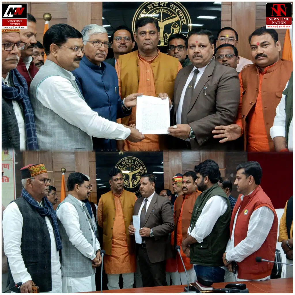 वोटर लिस्ट घोटाले का आरोप: अमेठी में BJP ने DM को सौंपा ज्ञापन, कांग्रेस पर गंभीर हमले ! 1 05