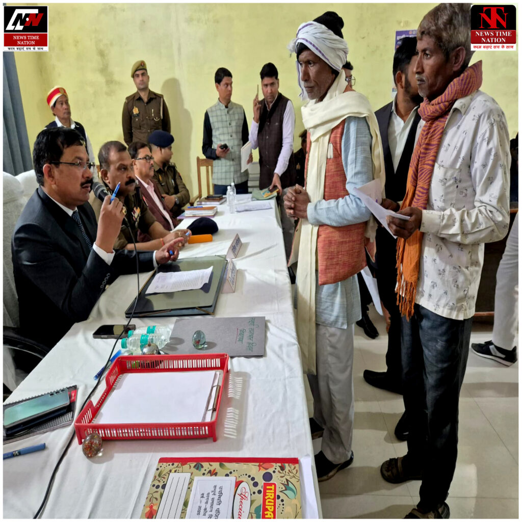 कोंच तहसील में गूँजीं जनसमस्याएं: जिलाधिकारी और एसपी ने संपूर्ण समाधान दिवस में सुनीं फरियादें ! 5 07 2